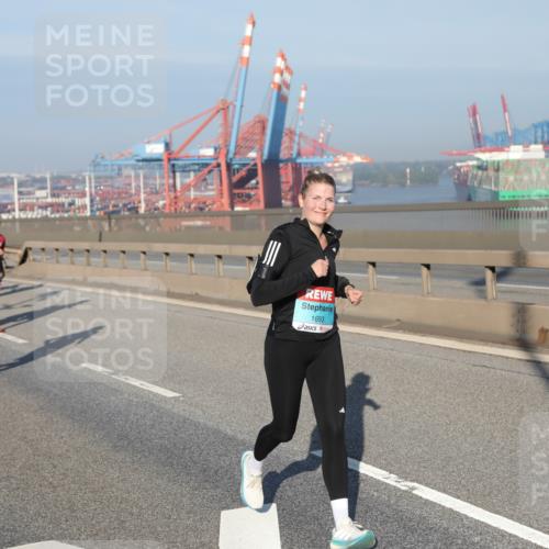 03.10.2025 - Köhlbrandbrückenlauf Yannick Fuchs http://msf.ph/oto/9178084 03.10.2025 08:49:38 Position 2 1693 meine-sportfotos.de