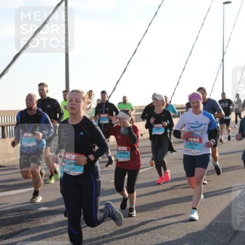 03.10.2025 - Köhlbrandbrückenlauf Yannick Fuchs http://msf.ph/oto/9178085 03.10.2025 08:30:12 Position 1 1654, 3500, 1640, 2953 meine-sportfotos.de