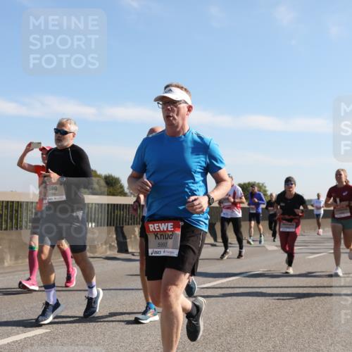 03.10.2025 - Köhlbrandbrückenlauf Yannick Fuchs http://msf.ph/oto/9178129 03.10.2025 11:17:28 Position 3 6116, 5993 meine-sportfotos.de