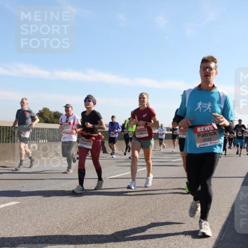 03.10.2025 - Köhlbrandbrückenlauf Yannick Fuchs http://msf.ph/oto/9178145 03.10.2025 11:17:30 Position 3 6641, 6533 meine-sportfotos.de