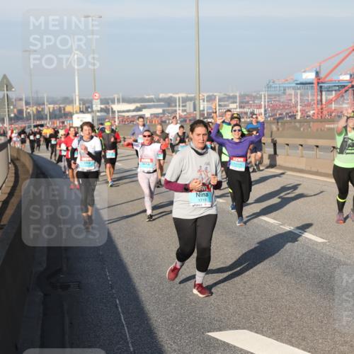 03.10.2025 - Köhlbrandbrückenlauf Yannick Fuchs http://msf.ph/oto/9178157 03.10.2025 08:49:43 Position 2 1719 meine-sportfotos.de