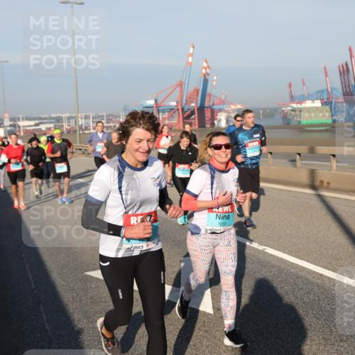 03.10.2025 - Köhlbrandbrückenlauf Yannick Fuchs http://msf.ph/oto/9178220 03.10.2025 08:49:47 Position 2 1659 meine-sportfotos.de