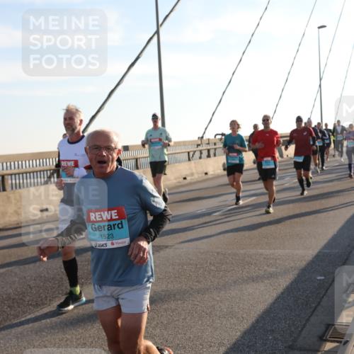 03.10.2025 - Köhlbrandbrückenlauf Yannick Fuchs http://msf.ph/oto/9178244 03.10.2025 08:30:31 Position 1 1523 meine-sportfotos.de