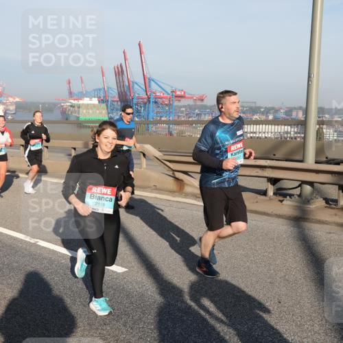 03.10.2025 - Köhlbrandbrückenlauf Yannick Fuchs http://msf.ph/oto/9178247 03.10.2025 08:49:48 Position 2 2118, 118 meine-sportfotos.de