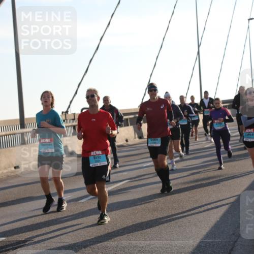 03.10.2025 - Köhlbrandbrückenlauf Yannick Fuchs http://msf.ph/oto/9178249 03.10.2025 08:30:32 Position 1 3201 meine-sportfotos.de