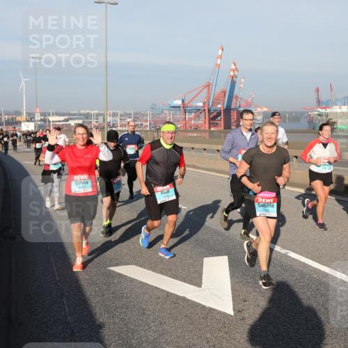 03.10.2025 - Köhlbrandbrückenlauf Yannick Fuchs http://msf.ph/oto/9178260 03.10.2025 08:49:49 Position 2 3486, 1743 meine-sportfotos.de