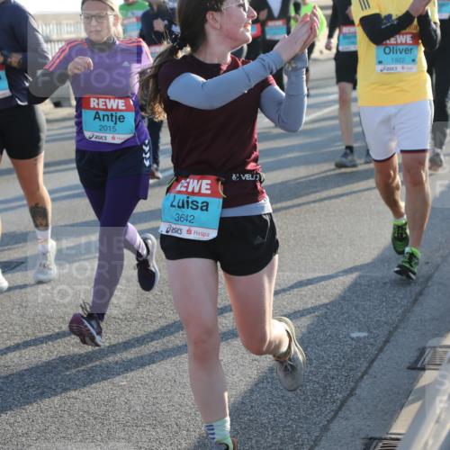 03.10.2025 - Köhlbrandbrückenlauf Yannick Fuchs http://msf.ph/oto/9178270 03.10.2025 08:30:35 Position 1 1801, 2015, 3642, 1922 meine-sportfotos.de