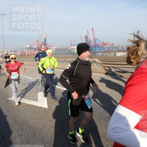 03.10.2025 - Köhlbrandbrückenlauf Yannick Fuchs http://msf.ph/oto/9178297 03.10.2025 08:49:52 Position 2  meine-sportfotos.de