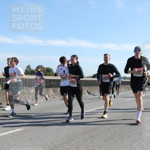 03.10.2025 - Köhlbrandbrückenlauf Yannick Fuchs http://msf.ph/oto/9178299 03.10.2025 11:17:42 Position 3 4590, 4494 meine-sportfotos.de