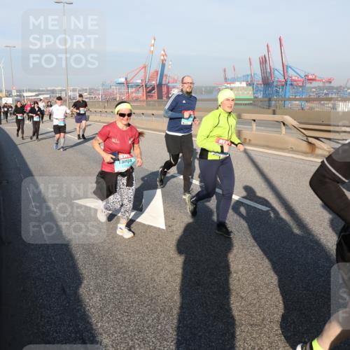 03.10.2025 - Köhlbrandbrückenlauf Yannick Fuchs http://msf.ph/oto/9178308 03.10.2025 08:49:52 Position 2  meine-sportfotos.de