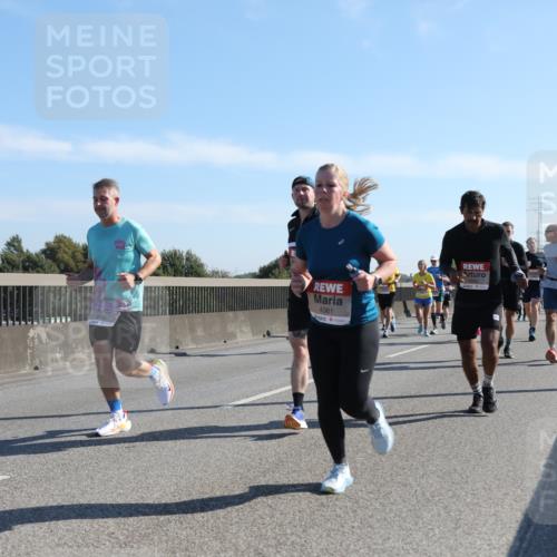 03.10.2025 - Köhlbrandbrückenlauf Yannick Fuchs http://msf.ph/oto/9178350 03.10.2025 11:17:46 Position 3 4381 meine-sportfotos.de