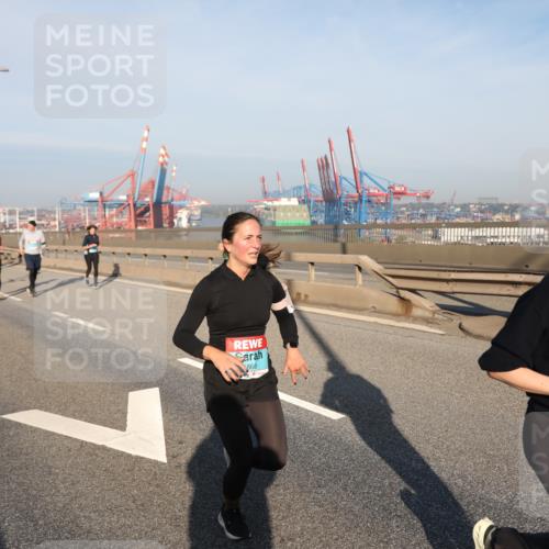 03.10.2025 - Köhlbrandbrückenlauf Yannick Fuchs http://msf.ph/oto/9178384 03.10.2025 08:49:59 Position 2 868 meine-sportfotos.de
