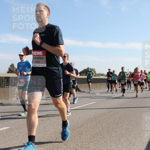 03.10.2025 - Köhlbrandbrückenlauf Yannick Fuchs http://msf.ph/oto/9178407 03.10.2025 11:17:51 Position 3 6366 meine-sportfotos.de
