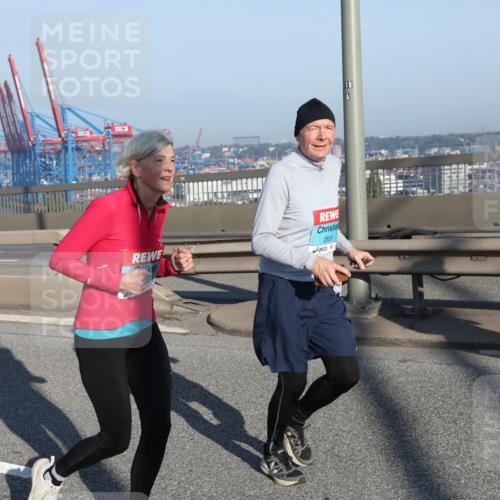 03.10.2025 - Köhlbrandbrückenlauf Yannick Fuchs http://msf.ph/oto/9178409 03.10.2025 08:50:05 Position 2 2851, 18 meine-sportfotos.de