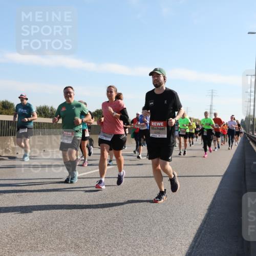 03.10.2025 - Köhlbrandbrückenlauf Yannick Fuchs http://msf.ph/oto/9178453 03.10.2025 11:17:54 Position 3 5242 meine-sportfotos.de