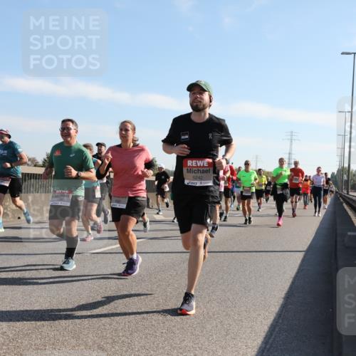 03.10.2025 - Köhlbrandbrückenlauf Yannick Fuchs http://msf.ph/oto/9178455 03.10.2025 11:17:54 Position 3 4391, 5242 meine-sportfotos.de