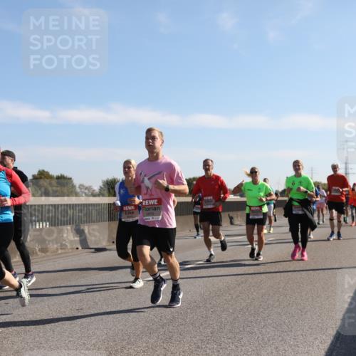 03.10.2025 - Köhlbrandbrückenlauf Yannick Fuchs http://msf.ph/oto/9178470 03.10.2025 11:17:56 Position 3 4448, 5870 meine-sportfotos.de