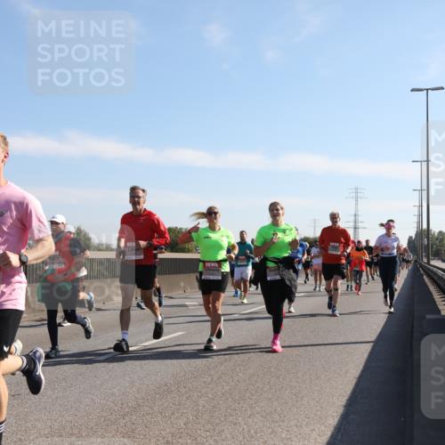 03.10.2025 - Köhlbrandbrückenlauf Yannick Fuchs http://msf.ph/oto/9178474 03.10.2025 11:17:56 Position 3 5870 meine-sportfotos.de