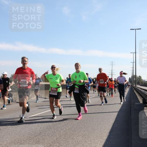03.10.2025 - Köhlbrandbrückenlauf Yannick Fuchs http://msf.ph/oto/9178477 03.10.2025 11:17:57 Position 3 6175 meine-sportfotos.de