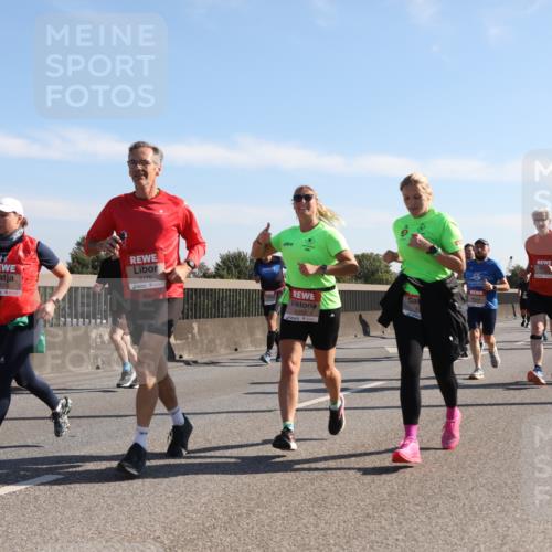 03.10.2025 - Köhlbrandbrückenlauf Yannick Fuchs http://msf.ph/oto/9178486 03.10.2025 11:17:57 Position 3 4573, 6175, 6252 meine-sportfotos.de