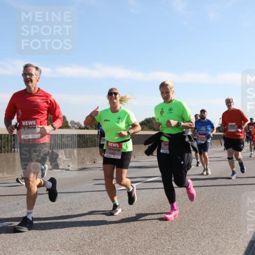 03.10.2025 - Köhlbrandbrückenlauf Yannick Fuchs http://msf.ph/oto/9178488 03.10.2025 11:17:57 Position 3 6175, 6252 meine-sportfotos.de