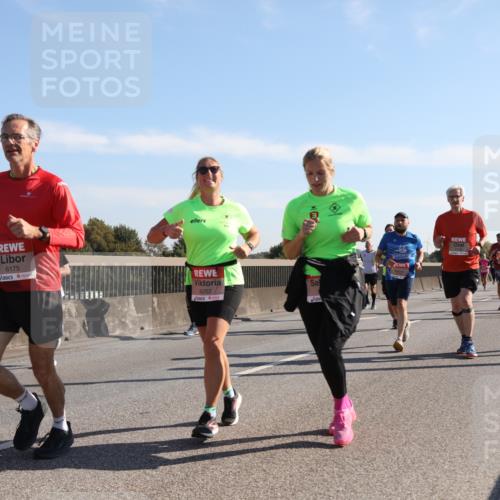 03.10.2025 - Köhlbrandbrückenlauf Yannick Fuchs http://msf.ph/oto/9178490 03.10.2025 11:17:57 Position 3 6175, 6252 meine-sportfotos.de