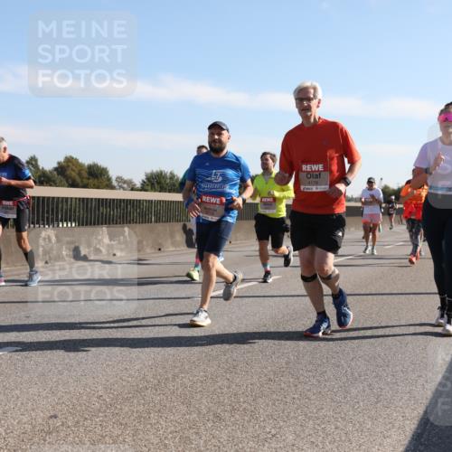 03.10.2025 - Köhlbrandbrückenlauf Yannick Fuchs http://msf.ph/oto/9178507 03.10.2025 11:17:59 Position 3 6719, 4176 meine-sportfotos.de