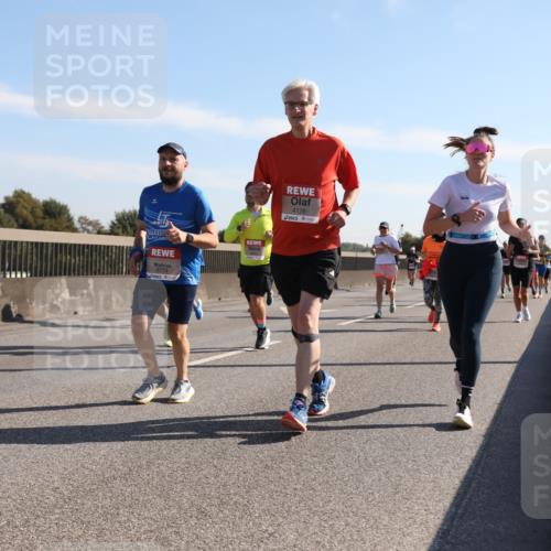03.10.2025 - Köhlbrandbrückenlauf Yannick Fuchs http://msf.ph/oto/9178509 03.10.2025 11:17:59 Position 3 6719, 4176 meine-sportfotos.de