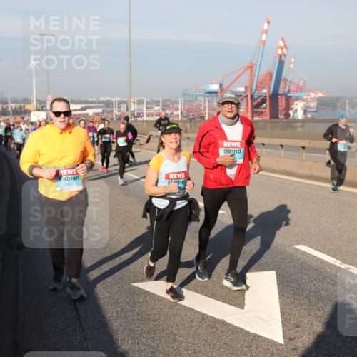 03.10.2025 - Köhlbrandbrückenlauf Yannick Fuchs http://msf.ph/oto/9178512 03.10.2025 08:50:15 Position 2 1667 meine-sportfotos.de