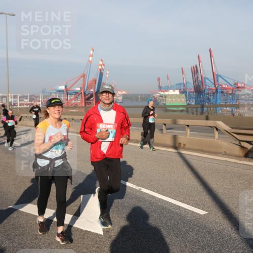 03.10.2025 - Köhlbrandbrückenlauf Yannick Fuchs http://msf.ph/oto/9178517 03.10.2025 08:50:15 Position 2 1667, 1650 meine-sportfotos.de