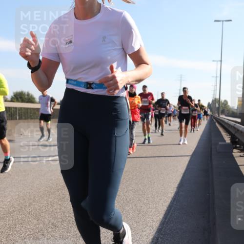 03.10.2025 - Köhlbrandbrückenlauf Yannick Fuchs http://msf.ph/oto/9178523 03.10.2025 11:18:00 Position 3  meine-sportfotos.de