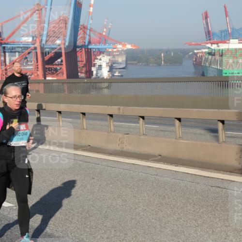 03.10.2025 - Köhlbrandbrückenlauf Yannick Fuchs http://msf.ph/oto/9178541 03.10.2025 08:50:18 Position 2 2789 meine-sportfotos.de