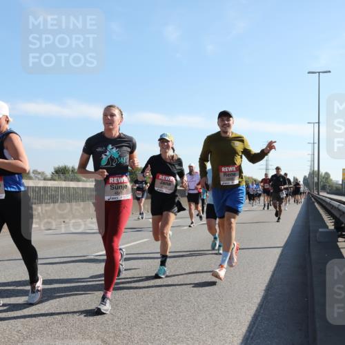 03.10.2025 - Köhlbrandbrückenlauf Yannick Fuchs http://msf.ph/oto/9178580 03.10.2025 11:18:06 Position 3 6512, 4641 meine-sportfotos.de