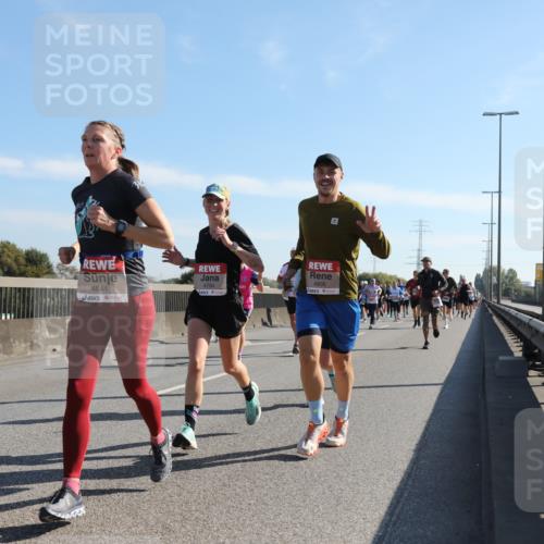 03.10.2025 - Köhlbrandbrückenlauf Yannick Fuchs http://msf.ph/oto/9178584 03.10.2025 11:18:06 Position 3 36, 6512, 4641, 4794, 4806 meine-sportfotos.de