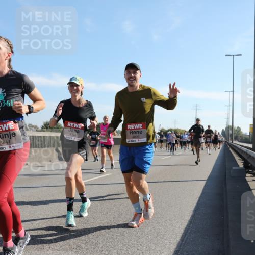 03.10.2025 - Köhlbrandbrückenlauf Yannick Fuchs http://msf.ph/oto/9178588 03.10.2025 11:18:06 Position 3 3619, 4641, 4794, 4806 meine-sportfotos.de