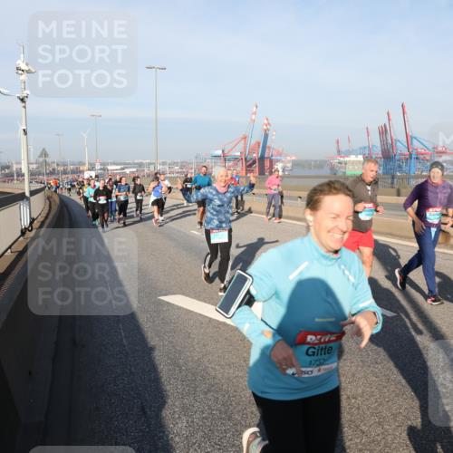 03.10.2025 - Köhlbrandbrückenlauf Yannick Fuchs http://msf.ph/oto/9178616 03.10.2025 08:50:26 Position 2 1737 meine-sportfotos.de
