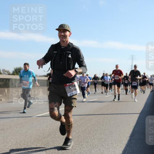03.10.2025 - Köhlbrandbrückenlauf Yannick Fuchs http://msf.ph/oto/9178617 03.10.2025 11:18:10 Position 3 4995 meine-sportfotos.de