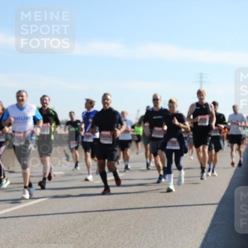 03.10.2025 - Köhlbrandbrückenlauf Yannick Fuchs http://msf.ph/oto/9178651 03.10.2025 11:18:14 Position 3  meine-sportfotos.de