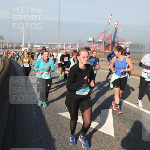 03.10.2025 - Köhlbrandbrückenlauf Yannick Fuchs http://msf.ph/oto/9178654 03.10.2025 08:50:31 Position 2 55, 3555 meine-sportfotos.de