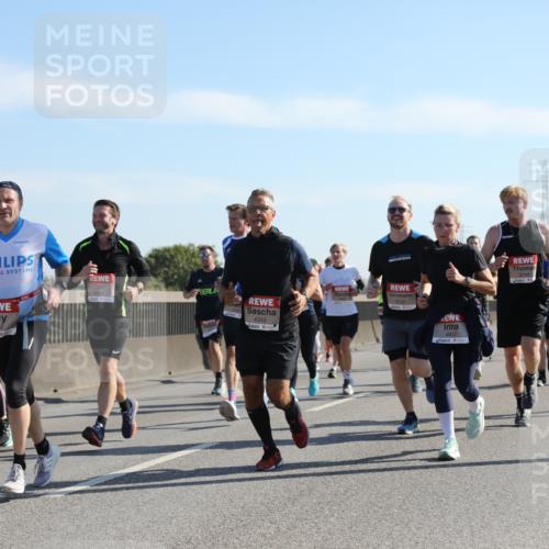 03.10.2025 - Köhlbrandbrückenlauf Yannick Fuchs http://msf.ph/oto/9178657 03.10.2025 11:18:14 Position 3 352, 6751, 4343, 4822, 5745 meine-sportfotos.de