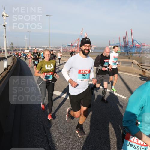 03.10.2025 - Köhlbrandbrückenlauf Yannick Fuchs http://msf.ph/oto/9178681 03.10.2025 08:50:34 Position 2 3541 meine-sportfotos.de