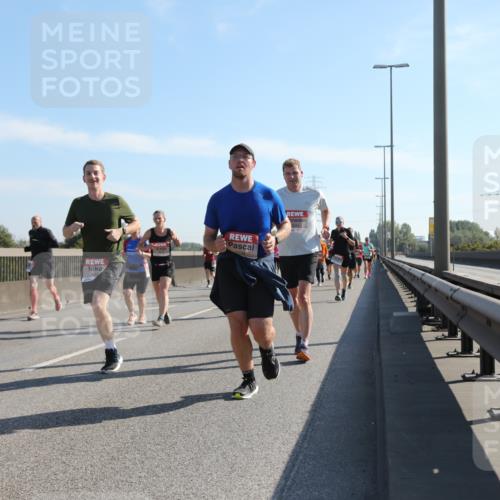 03.10.2025 - Köhlbrandbrückenlauf Yannick Fuchs http://msf.ph/oto/9178691 03.10.2025 11:18:18 Position 3  meine-sportfotos.de
