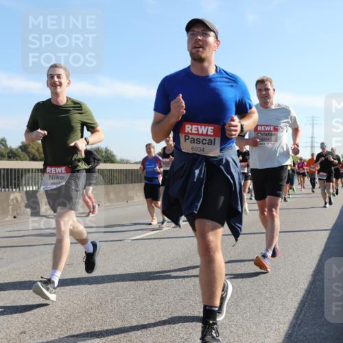03.10.2025 - Köhlbrandbrückenlauf Yannick Fuchs http://msf.ph/oto/9178699 03.10.2025 11:18:19 Position 3 4614, 6034, 4244 meine-sportfotos.de