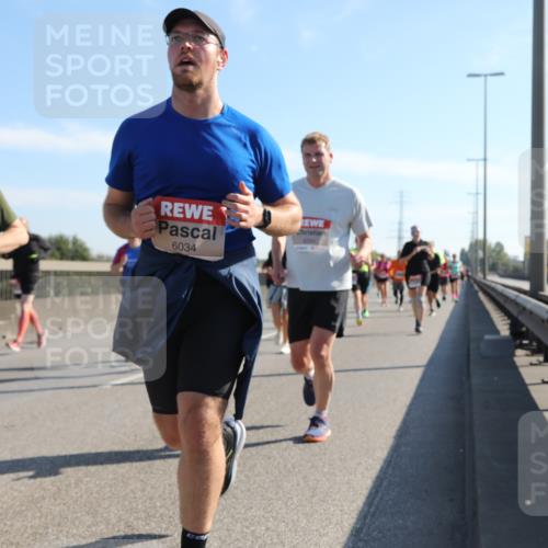 03.10.2025 - Köhlbrandbrückenlauf Yannick Fuchs http://msf.ph/oto/9178701 03.10.2025 11:18:19 Position 3 6034 meine-sportfotos.de