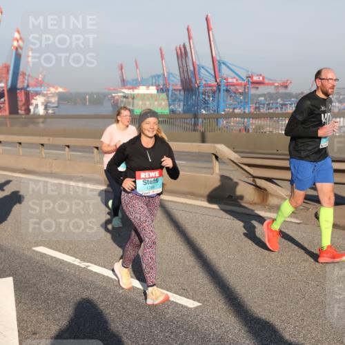 03.10.2025 - Köhlbrandbrückenlauf Yannick Fuchs http://msf.ph/oto/9178727 03.10.2025 08:50:39 Position 2 1795 meine-sportfotos.de