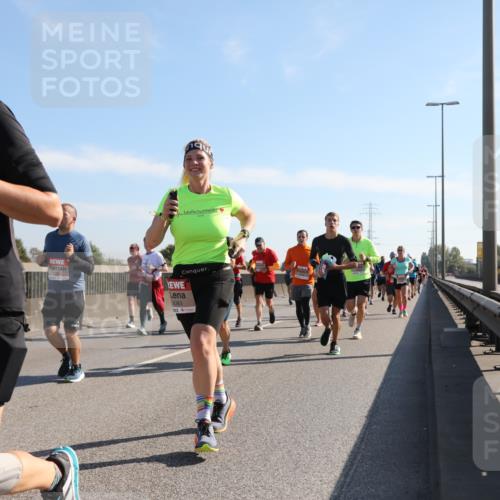 03.10.2025 - Köhlbrandbrückenlauf Yannick Fuchs http://msf.ph/oto/9178738 03.10.2025 11:18:23 Position 3 4446, 6363 meine-sportfotos.de