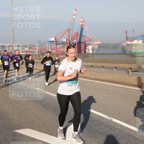 03.10.2025 - Köhlbrandbrückenlauf Yannick Fuchs http://msf.ph/oto/9178743 03.10.2025 08:50:41 Position 2 1885 meine-sportfotos.de