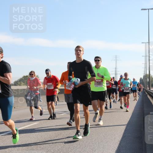 03.10.2025 - Köhlbrandbrückenlauf Yannick Fuchs http://msf.ph/oto/9178746 03.10.2025 11:18:24 Position 3 4325, 4429 meine-sportfotos.de