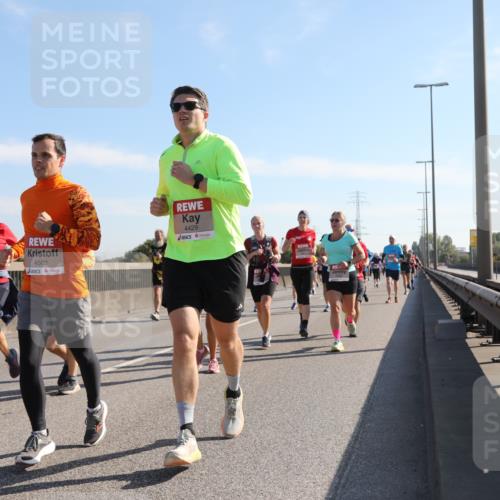 03.10.2025 - Köhlbrandbrückenlauf Yannick Fuchs http://msf.ph/oto/9178755 03.10.2025 11:18:26 Position 3 4502, 4429 meine-sportfotos.de