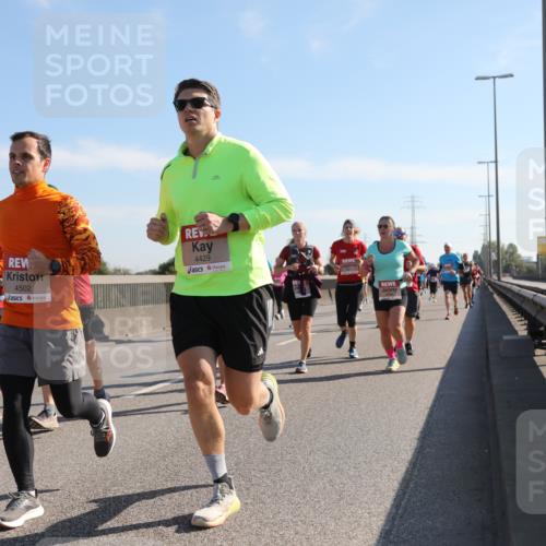 03.10.2025 - Köhlbrandbrückenlauf Yannick Fuchs http://msf.ph/oto/9178757 03.10.2025 11:18:26 Position 3 4502, 4429 meine-sportfotos.de